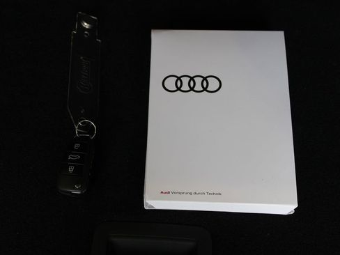 Certified 2025 Audi Q3 2.0T Premium w/ Convenience Package AWD/4WD image 30