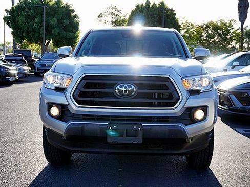 Used 2022 Toyota Tacoma SR5 RWD image 5