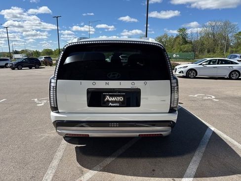 New 2026 Hyundai Ioniq 9 SEL image 5