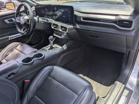 Used 2025 Ford Mustang Premium RWD image 28