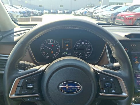 Used 2021 Subaru Outback Touring AWD/4WD image 18