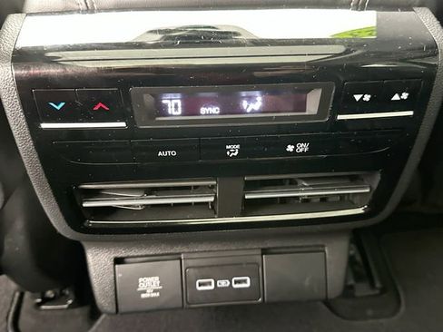 Used 2023 Acura MDX SH-AWD w/ Technology Package image 23