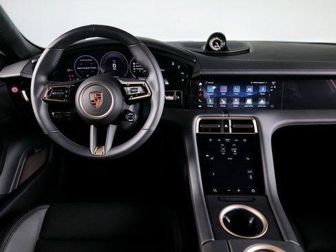 New 2026 Porsche Taycan GTS image 17