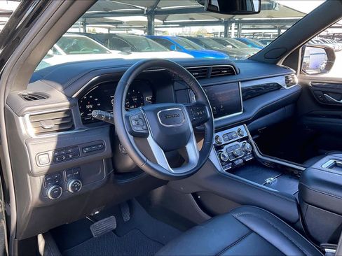 Used 2024 GMC Yukon Denali image 17