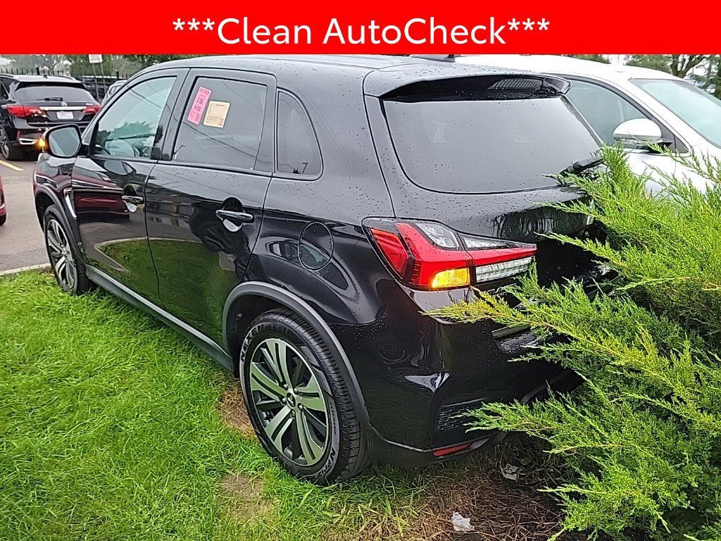 Used 2024 Mitsubishi Outlander Sport SE AWD/4WD image 4