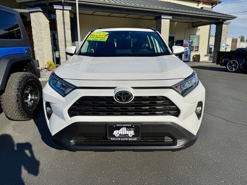 Used 2019 Toyota RAV4 XLE Premium w/ Advanced Technology Package AWD/4WD image 2