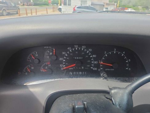 Used 1999 Ford F250 XL AWD/4WD image 11