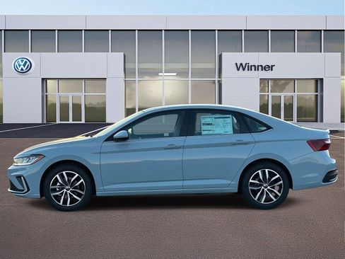 New 2026 Volkswagen Jetta SE image 2