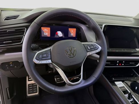 New 2026 Volkswagen Atlas Peak Edition AWD/4WD image 12