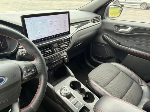 Used 2023 Ford Escape ST-Line w/ Tech Pack #1 AWD/4WD image 24