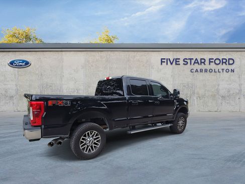 Used 2017 Ford F250 Lariat w/ Lariat Ultimate Package AWD/4WD image 8