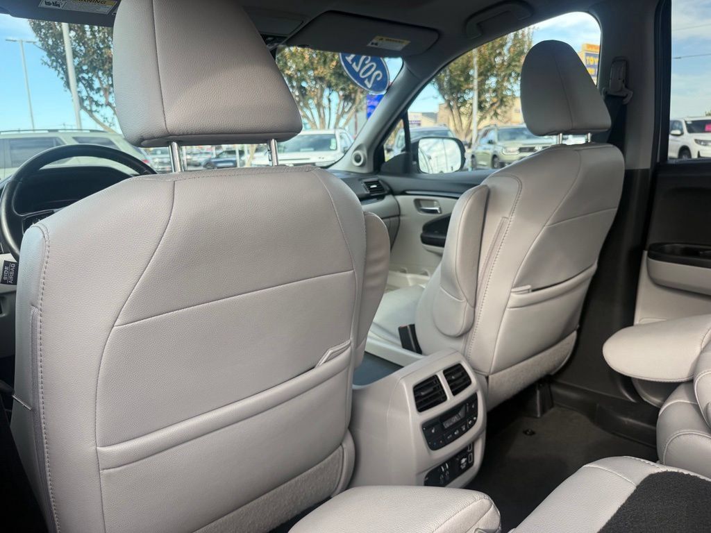 Used 2021 Honda Pilot Elite image 29