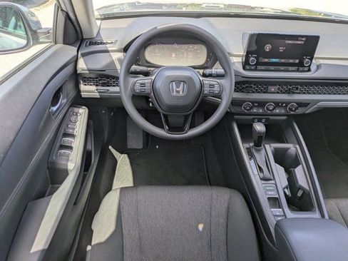 Certified 2025 Honda Accord LX image 15