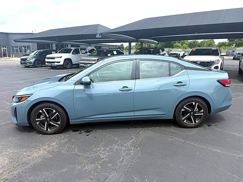 Used 2024 Nissan Sentra SV FWD image 5