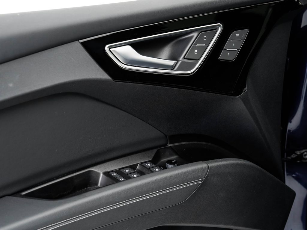 Used 2023 Audi Q4 e-tron Premium Plus RWD image 9