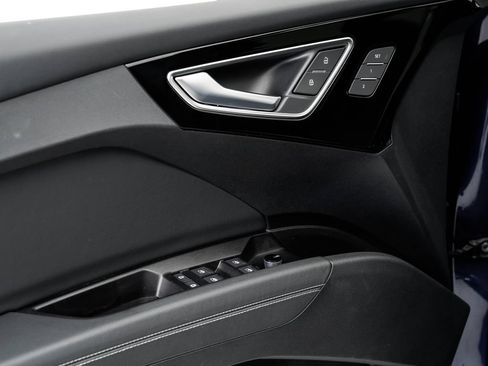 Used 2023 Audi Q4 e-tron Premium Plus RWD image 9