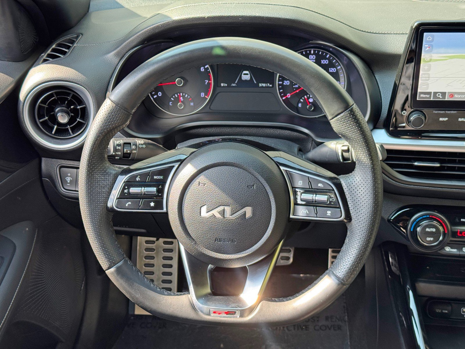 Used 2023 Kia Forte GT-Line w/ GT-Line Premium Package FWD image 19