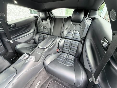 Used 2019 Ferrari GTC4Lusso AWD/4WD image 23