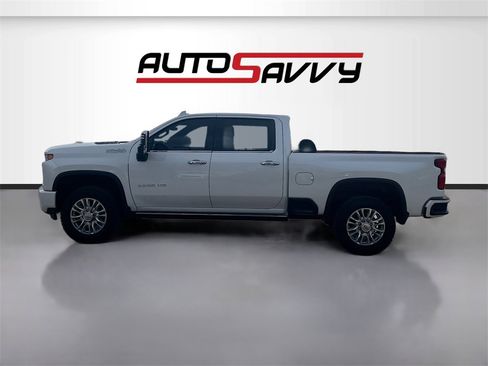 Used 2022 Chevrolet Silverado 3500 High Country w/ Technology Package image 4