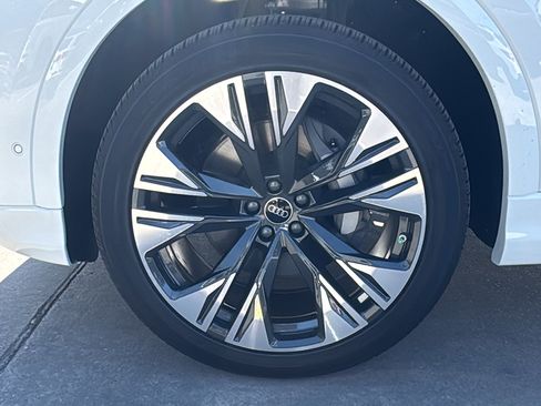 New 2026 Audi Q8 Prestige image 26