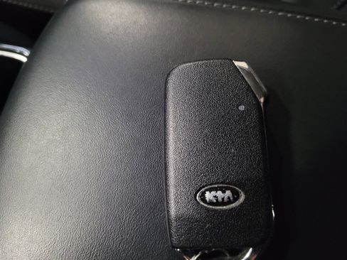 Used 2020 Kia Telluride EX w/ EX Premium Package image 32