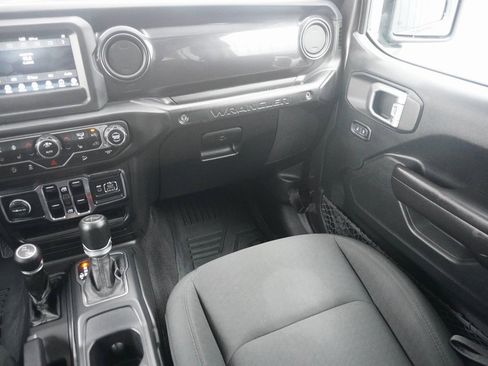 Used 2021 Jeep Wrangler Unlimited Sport image 21