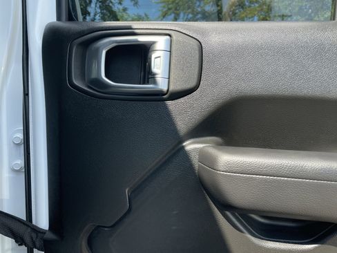 Used 2024 Jeep Wrangler Sport S w/ Convenience Group image 14