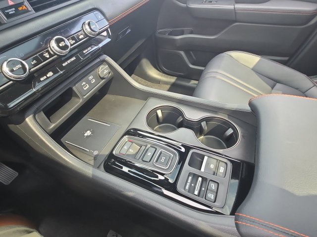 Used 2025 Honda Pilot TrailSport image 20
