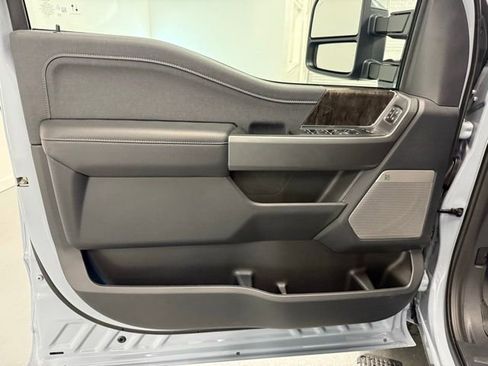 New 2026 Ford F250 Lariat w/ Lariat Premium Package image 14