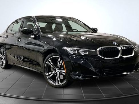 Used 2023 BMW 330i xDrive Sedan w/ Premium Package image 12