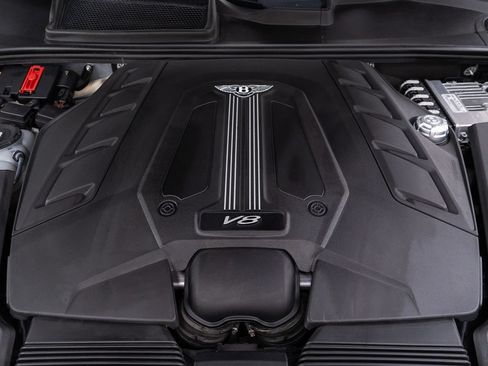 Certified 2023 Bentley Bentayga AWD/4WD image 49