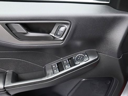 Used 2024 Ford Escape Active image 11