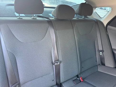Used 2025 Kia K4 FWD image 34