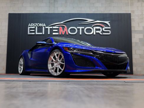 Used 2017 Acura NSX AWD/4WD image 4