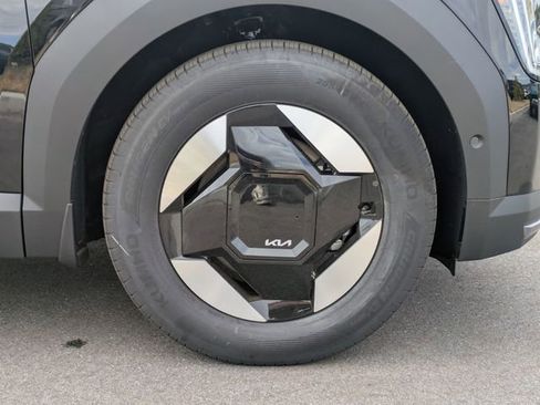 New 2026 Kia EV9 Wind image 11