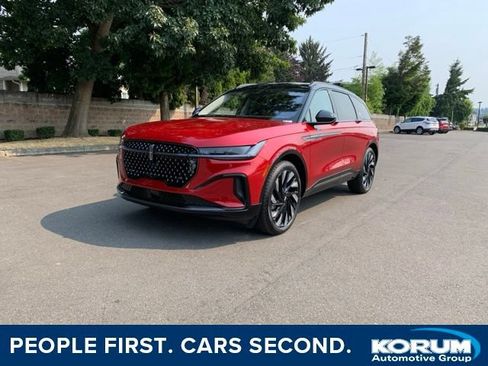 New 2026 Lincoln Nautilus Reserve w/ Jet Appearance Package AWD/4WD image 1