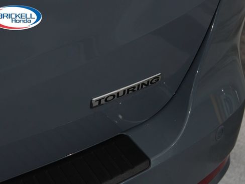 Certified 2024 Honda Odyssey Touring image 12