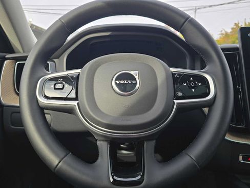 Used 2026 Volvo XC60 B5 Plus w/ Protection Package Premier AWD/4WD image 24
