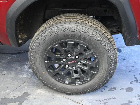 New 2026 GMC Canyon Elevation image 12