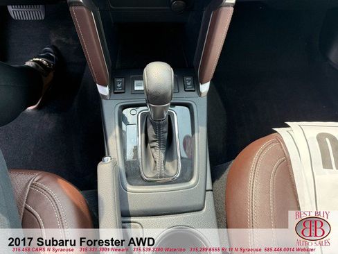 Used 2017 Subaru Forester 2.5i Touring AWD/4WD image 23