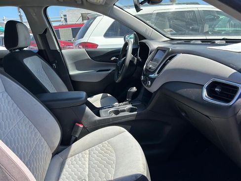 Used 2021 Chevrolet Equinox LS FWD image 28