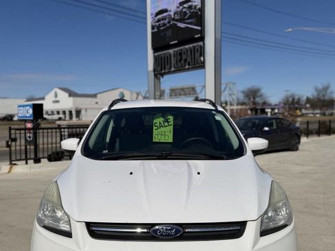 Used 2014 Ford Escape SE w/ Equipment Group 201A image 2