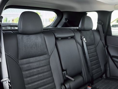 New 2026 Mitsubishi Outlander SE image 28