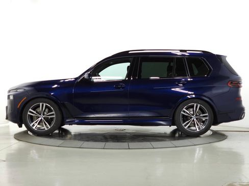 Used 2026 BMW X7 xDrive40i w/ M Sport Package AWD/4WD image 4