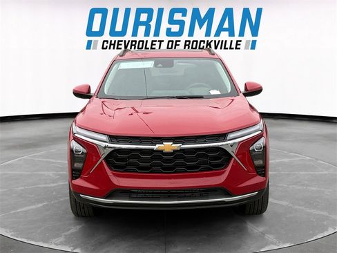 New 2026 Chevrolet Trax LT w/ Sunroof Package image 8