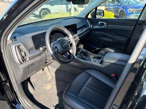 Used 2024 Kia Sorento S w/ Panoramic Sunroof Package AWD/4WD image 9