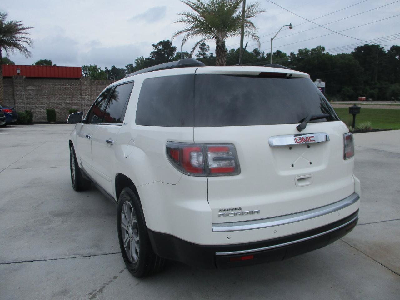 Used 2014 GMC Acadia SLT FWD image 4