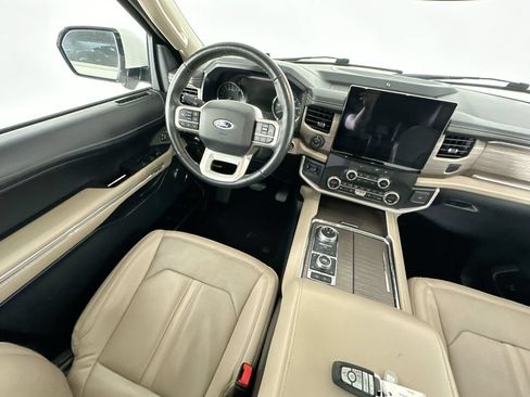 Used 2022 Ford Expedition Max Limited AWD/4WD image 9
