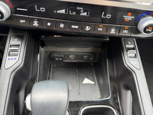 Used 2025 Kia Telluride EX X-Line AWD/4WD image 23