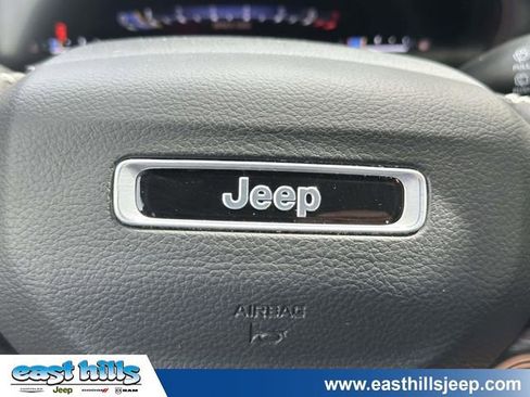 Certified 2023 Jeep Grand Cherokee Limited w/ Trailer Tow Prep Group (B) AWD/4WD image 31